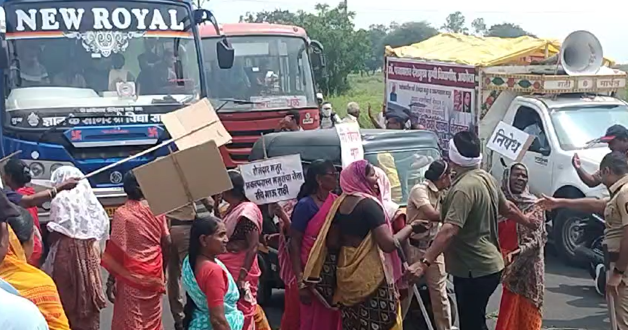 परियोजना प्रभावित कर्मचारियों ने की सड़क…
