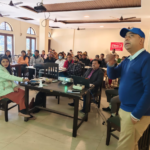 मुख्य चिकित्साधिकारी की अध्यक्षता में टीकाकरण को लेकर बैठक