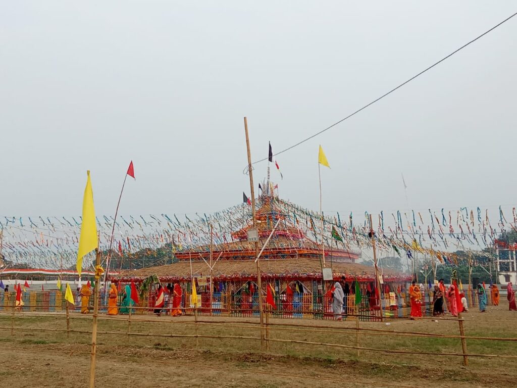 बड़हरा विधानसभा के सलेमपुर गांव में लक्ष्मीनारायण महायज्ञ सह तुलसी शालिग्राम भगवान विवाह महामहोत्सव का हुआ आयोजन