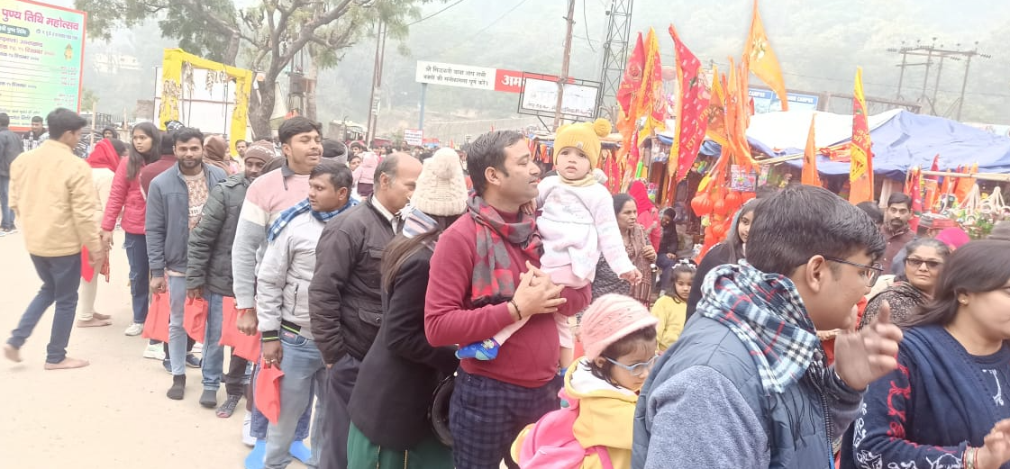 श्री सिद्धबली मंदिर में उमड़ा भक्तों का हुजूम