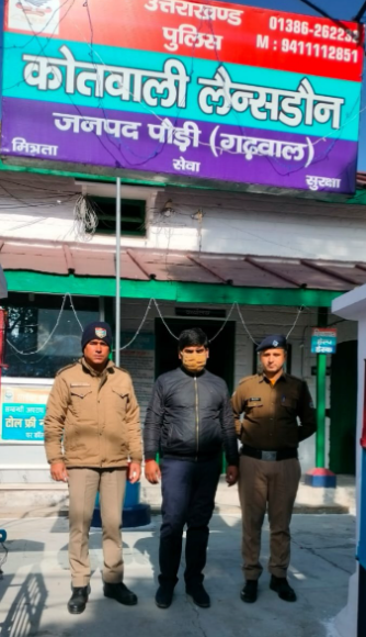 पुलिस ने वारण्टी को मेरठ से किया गिरफ्तार