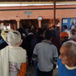 साल के पहले दिन मंदिरों में उमड़ी श्रद्धालुओं को भीड़