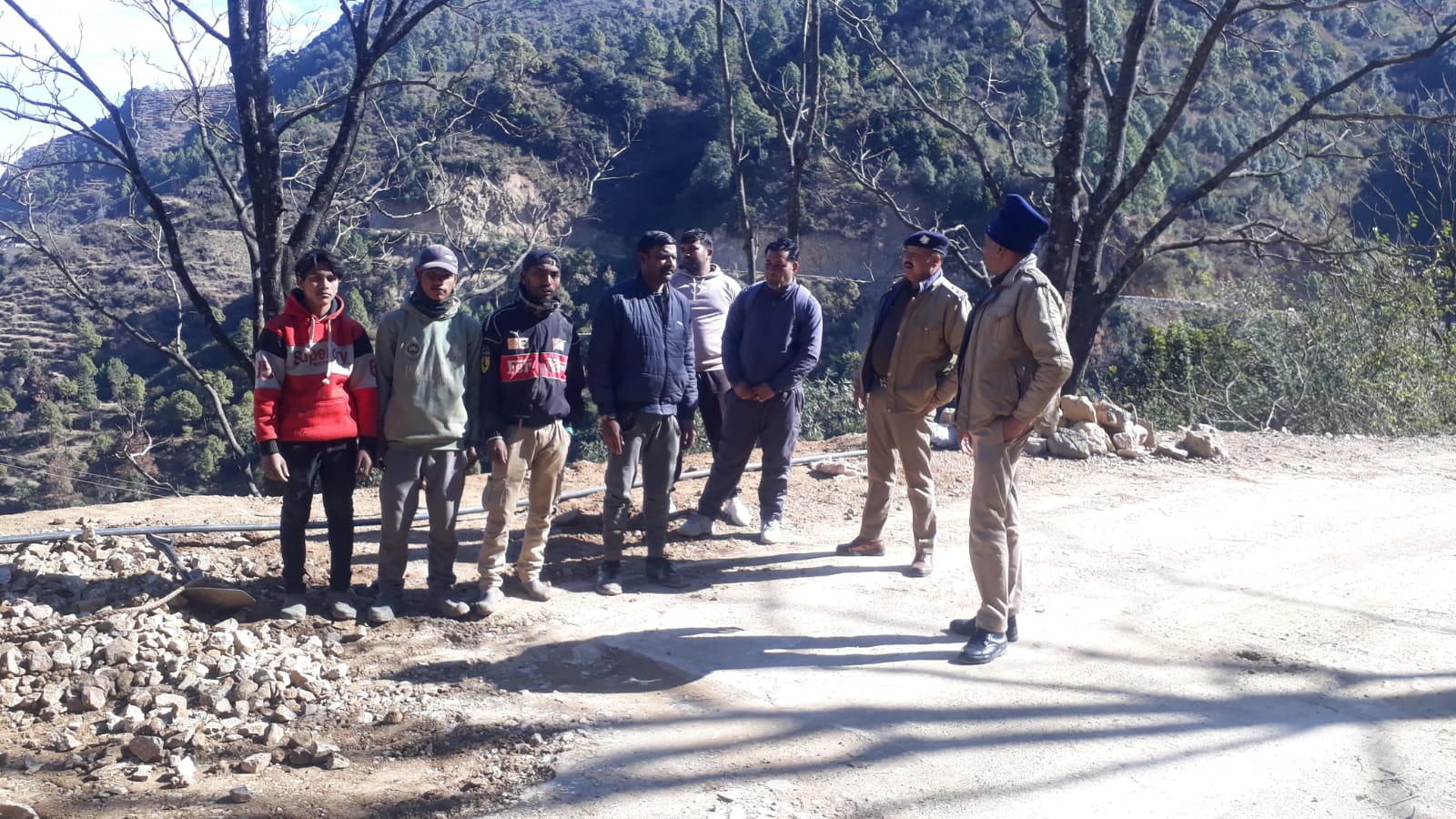 बाहरी लोगों को खंगालने के लिए वृहद स्तर…