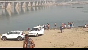 प्रयागराज कुम्भ से वापस लौटते समय श्रद्धांलुओं का…