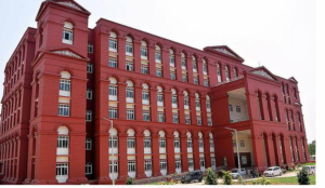 नगर निगम कांग्रेस पार्षद सुवर्णा कल्लकुंटला हुई गिरफ्तार